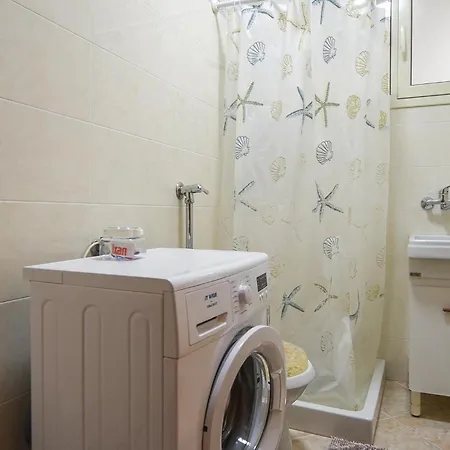 Pet Friendly In With Wifi Apartment *