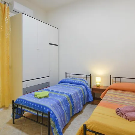 Pet Friendly In With Wifi Apartment *